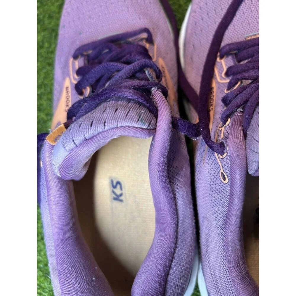 Brooks shoes have